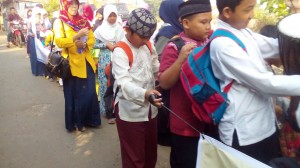 Pawai Yayasan Anak yatim Al Hilal Bandung 1437